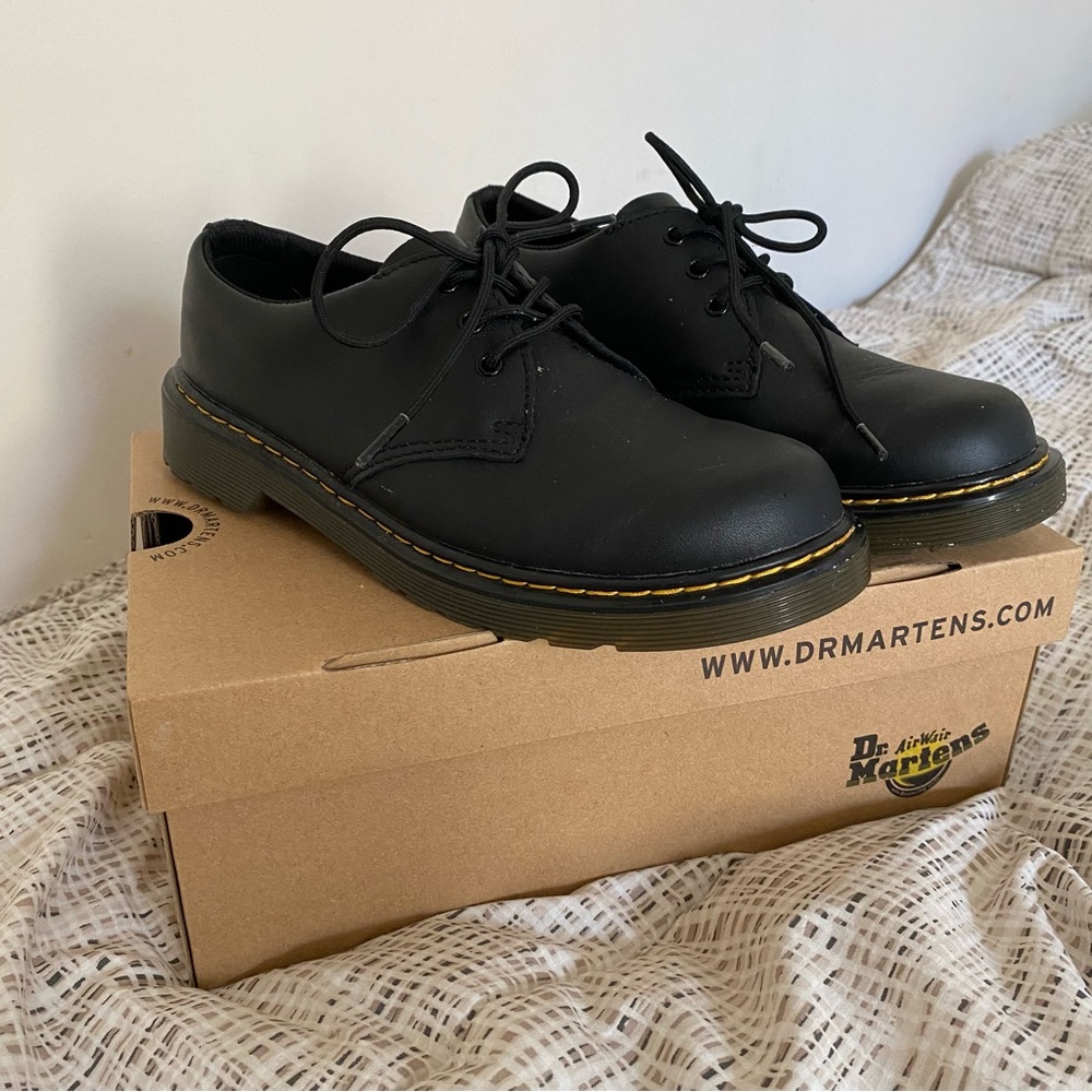 1461 youth black doc marten oxfords